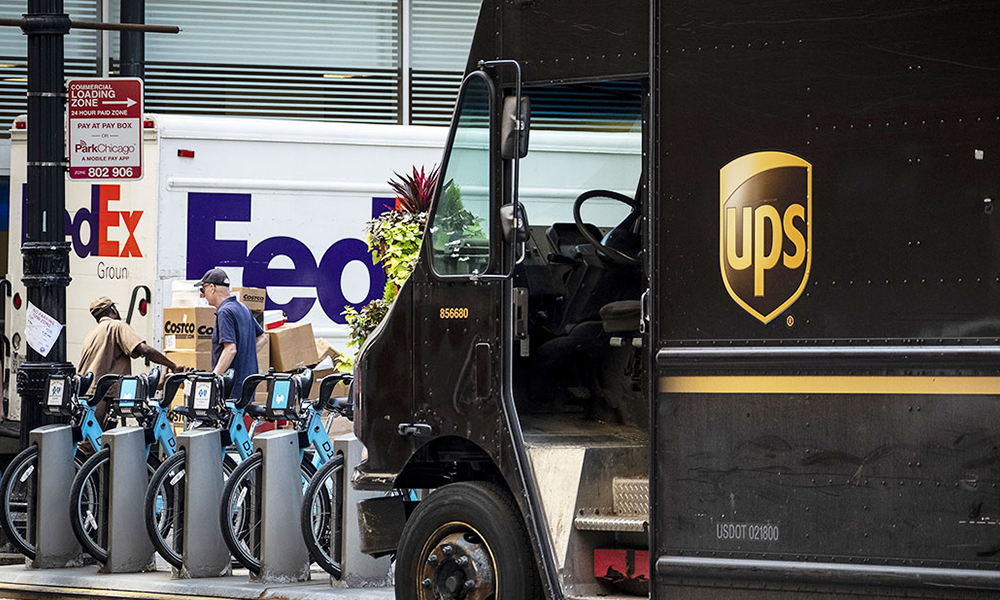 UPS and FedEx on time deliveries fall in 2019 peak season