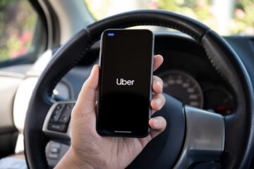 Uber will pick up return packages